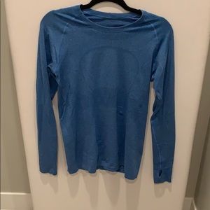 Lululemon Long sleeves light weight Top